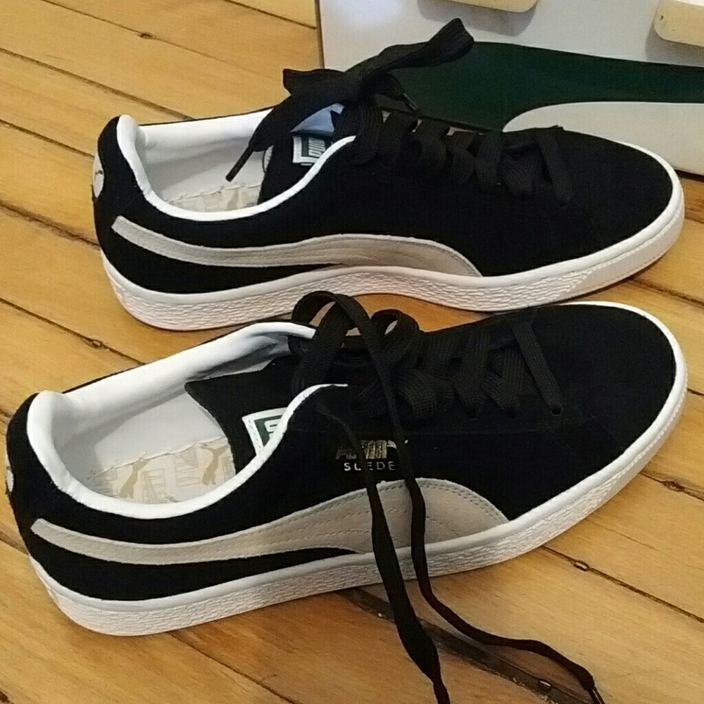 Puma Suede Classics *Fits like a 9*